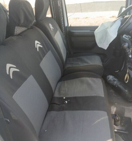 Білий Сітроен Jumpy, об'ємом двигуна 2 л та пробігом 258 тис. км за 1900 $, фото 5 на Automoto.ua