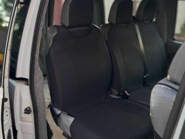 Белый Ситроен Jumpy, объемом двигателя 2 л и пробегом 337 тыс. км за 4100 $, фото 8 на Automoto.ua