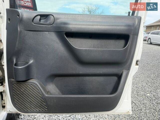 Белый Ситроен Jumpy, объемом двигателя 2 л и пробегом 338 тыс. км за 4400 $, фото 10 на Automoto.ua