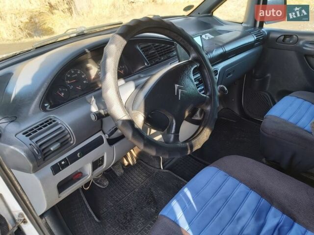 Белый Ситроен Jumpy, объемом двигателя 2 л и пробегом 290 тыс. км за 3999 $, фото 12 на Automoto.ua