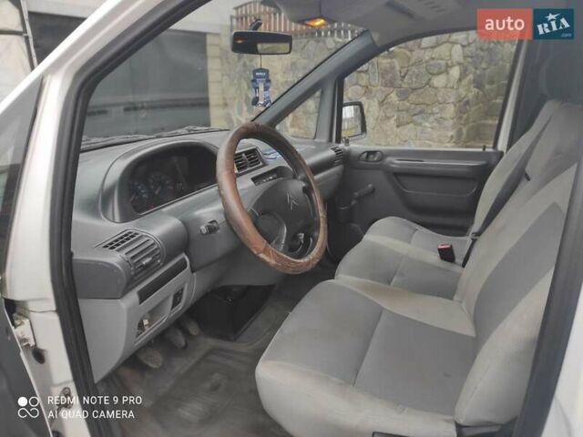 Белый Ситроен Jumpy, объемом двигателя 2 л и пробегом 291 тыс. км за 4400 $, фото 2 на Automoto.ua