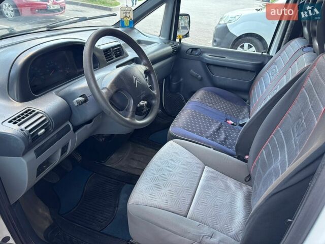 Белый Ситроен Jumpy, объемом двигателя 1.9 л и пробегом 341 тыс. км за 3200 $, фото 5 на Automoto.ua
