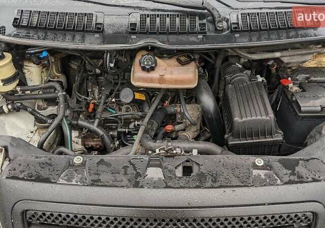 Білий Сітроен Jumpy, об'ємом двигуна 2 л та пробігом 260 тис. км за 4000 $, фото 10 на Automoto.ua