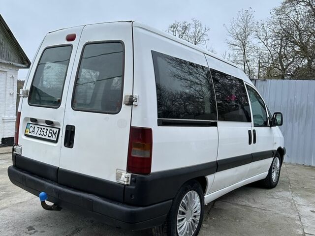 Белый Ситроен Jumpy, объемом двигателя 2 л и пробегом 380 тыс. км за 3850 $, фото 3 на Automoto.ua