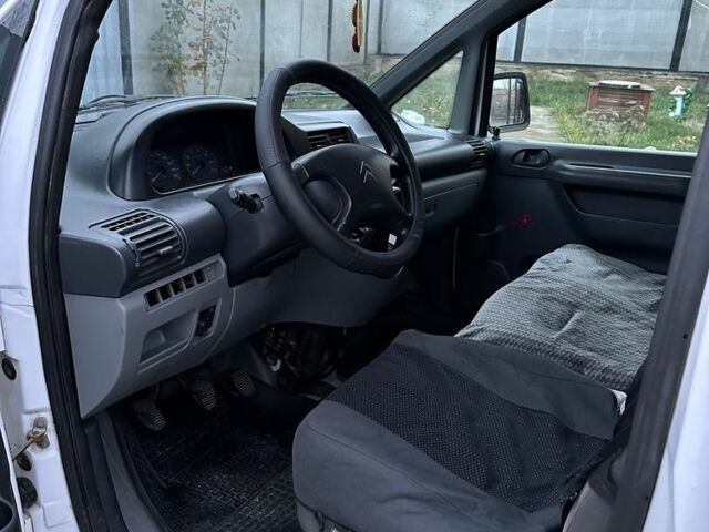 Белый Ситроен Jumpy, объемом двигателя 2 л и пробегом 380 тыс. км за 3850 $, фото 4 на Automoto.ua