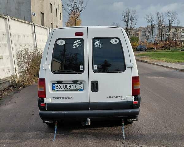 Белый Ситроен Jumpy, объемом двигателя 2 л и пробегом 336 тыс. км за 3950 $, фото 3 на Automoto.ua