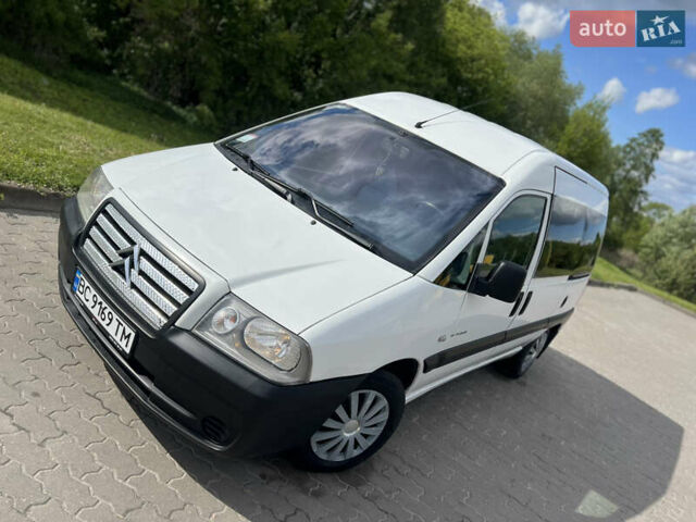 Белый Ситроен Jumpy, объемом двигателя 2 л и пробегом 382 тыс. км за 4290 $, фото 3 на Automoto.ua