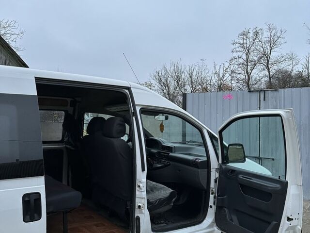 Белый Ситроен Jumpy, объемом двигателя 2 л и пробегом 380 тыс. км за 3850 $, фото 5 на Automoto.ua