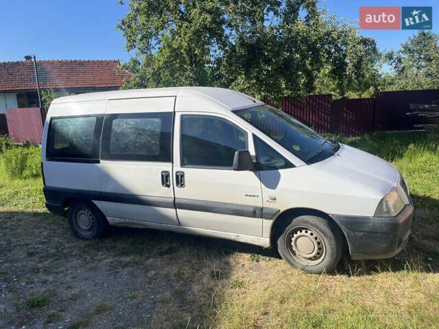 Белый Ситроен Jumpy, объемом двигателя 1.87 л и пробегом 345 тыс. км за 3500 $, фото 1 на Automoto.ua
