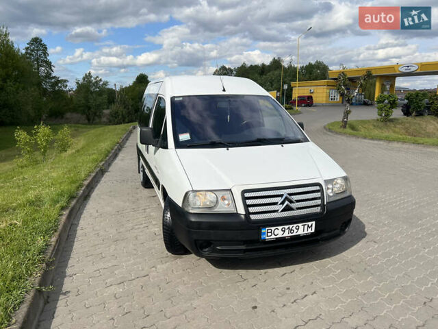 Белый Ситроен Jumpy, объемом двигателя 2 л и пробегом 382 тыс. км за 4290 $, фото 56 на Automoto.ua