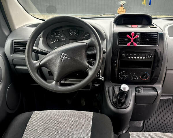 Білий Сітроен Jumpy, об'ємом двигуна 1.56 л та пробігом 324 тис. км за 6200 $, фото 4 на Automoto.ua