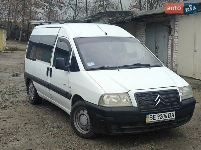Белый Ситроен Jumpy, объемом двигателя 2 л и пробегом 362 тыс. км за 4600 $, фото 6 на Automoto.ua