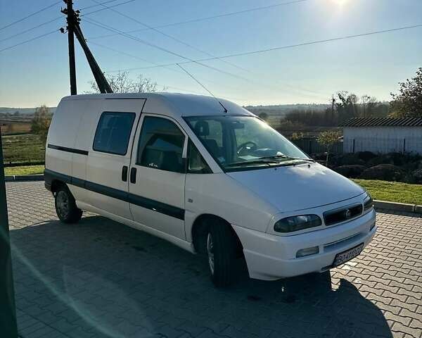 Белый Ситроен Jumpy, объемом двигателя 1.87 л и пробегом 285 тыс. км за 2999 $, фото 1 на Automoto.ua