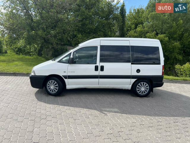 Белый Ситроен Jumpy, объемом двигателя 2 л и пробегом 382 тыс. км за 4290 $, фото 6 на Automoto.ua