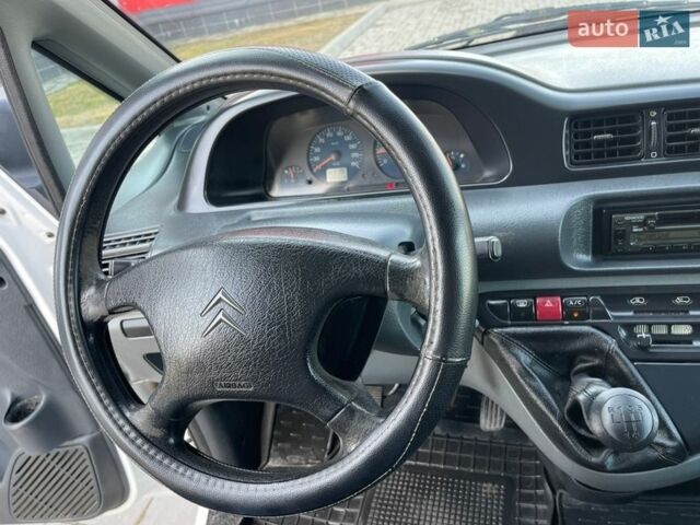 Белый Ситроен Jumpy, объемом двигателя 2 л и пробегом 300 тыс. км за 4650 $, фото 34 на Automoto.ua