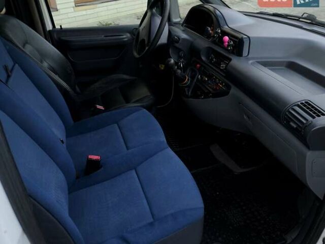 Сітроен Jumpy 2006 у Надворной на Automoto.ua Білий Сітроен Jumpy, об'ємом двигуна 2 л та пробігом 282 тис. км за 4195 $, фото 14 на Automoto.ua