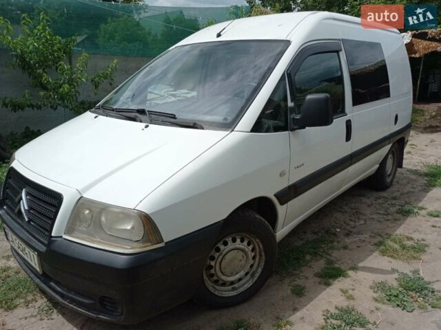 Белый Ситроен Jumpy, объемом двигателя 2 л и пробегом 306 тыс. км за 4600 $, фото 3 на Automoto.ua