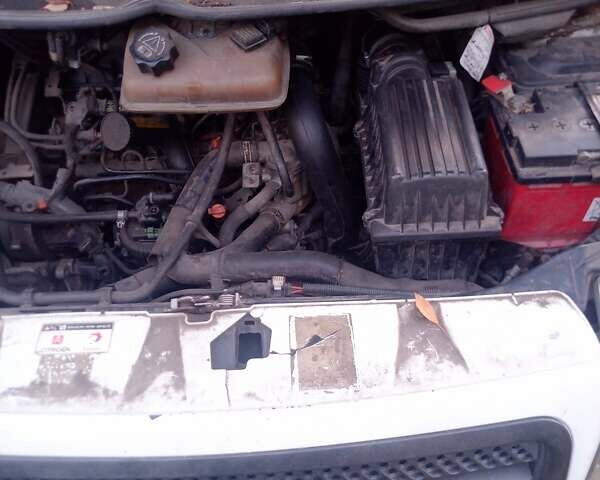 Білий Сітроен Jumpy, об'ємом двигуна 2 л та пробігом 390 тис. км за 3600 $, фото 6 на Automoto.ua