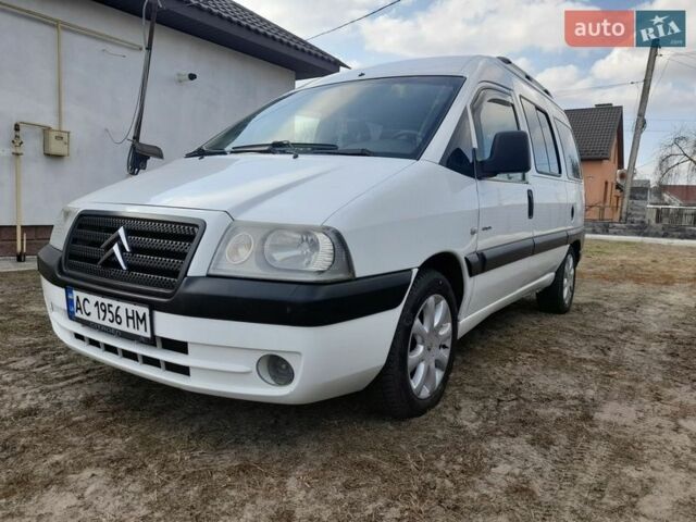 Белый Ситроен Jumpy, объемом двигателя 2 л и пробегом 303 тыс. км за 4500 $, фото 2 на Automoto.ua