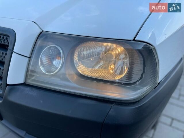 Белый Ситроен Jumpy, объемом двигателя 2 л и пробегом 300 тыс. км за 4650 $, фото 9 на Automoto.ua