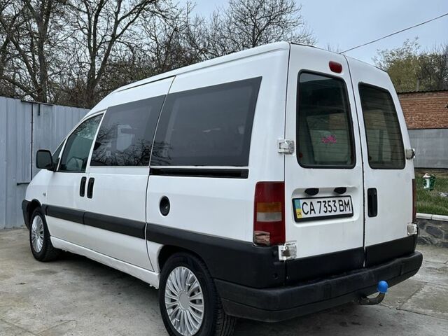 Белый Ситроен Jumpy, объемом двигателя 2 л и пробегом 380 тыс. км за 3850 $, фото 2 на Automoto.ua