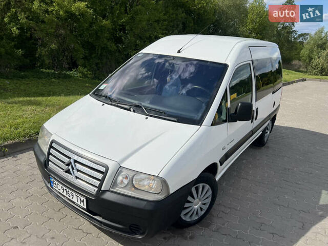 Белый Ситроен Jumpy, объемом двигателя 2 л и пробегом 382 тыс. км за 4290 $, фото 58 на Automoto.ua