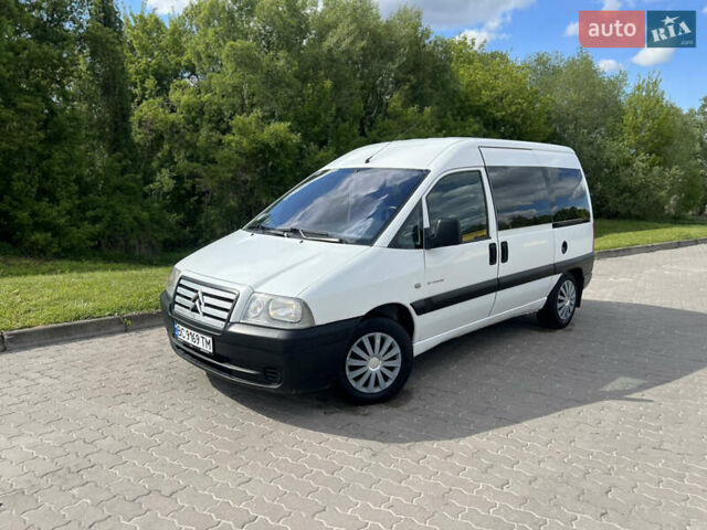 Белый Ситроен Jumpy, объемом двигателя 2 л и пробегом 382 тыс. км за 4290 $, фото 1 на Automoto.ua