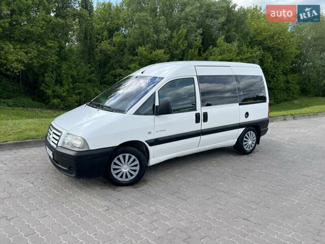 Белый Ситроен Jumpy, объемом двигателя 2 л и пробегом 382 тыс. км за 4290 $, фото 47 на Automoto.ua