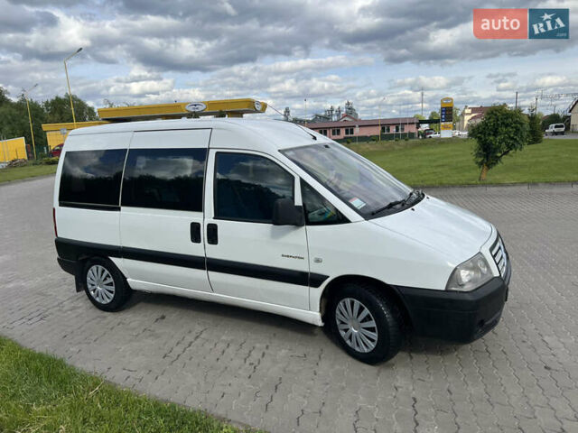 Белый Ситроен Jumpy, объемом двигателя 2 л и пробегом 382 тыс. км за 4290 $, фото 54 на Automoto.ua