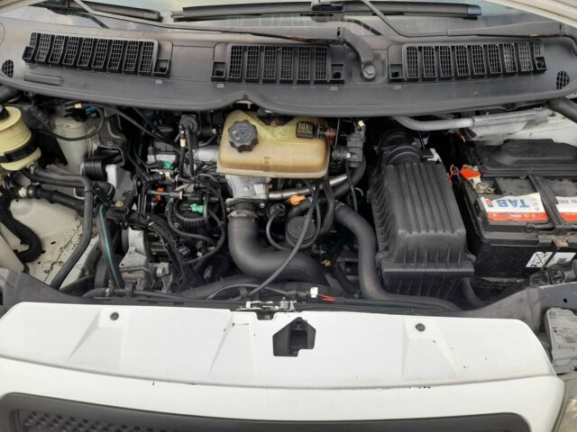 Белый Ситроен Jumpy, объемом двигателя 2 л и пробегом 302 тыс. км за 4500 $, фото 7 на Automoto.ua