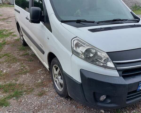 Белый Ситроен Jumpy, объемом двигателя 1.56 л и пробегом 345 тыс. км за 7800 $, фото 5 на Automoto.ua