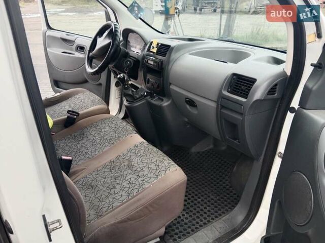 Белый Ситроен Jumpy, объемом двигателя 1.56 л и пробегом 294 тыс. км за 3633 $, фото 10 на Automoto.ua
