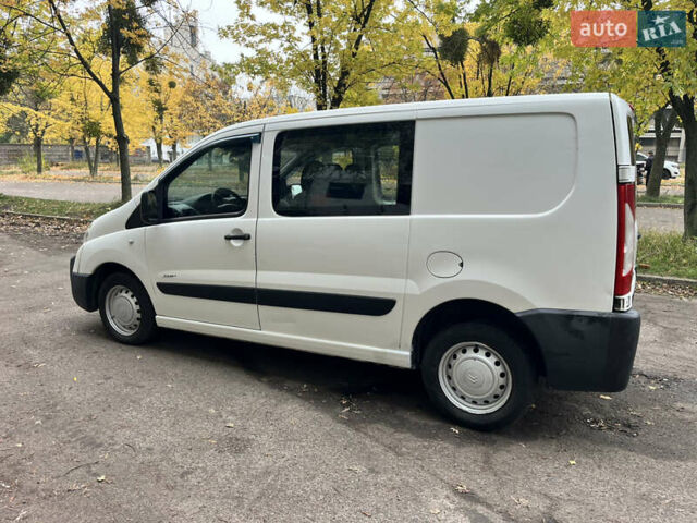Белый Ситроен Jumpy, объемом двигателя 2 л и пробегом 305 тыс. км за 5100 $, фото 7 на Automoto.ua