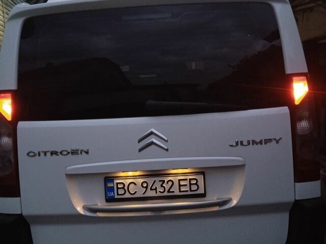 Белый Ситроен Jumpy, объемом двигателя 1.56 л и пробегом 234 тыс. км за 6300 $, фото 1 на Automoto.ua