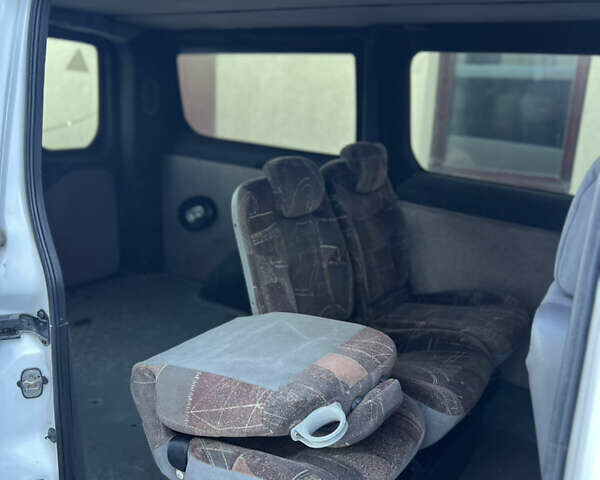 Белый Ситроен Jumpy, объемом двигателя 2 л и пробегом 341 тыс. км за 5399 $, фото 18 на Automoto.ua