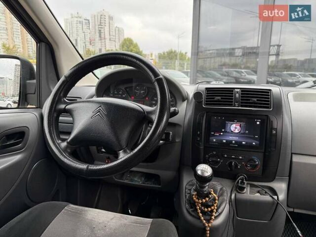 Белый Ситроен Jumpy, объемом двигателя 2 л и пробегом 303 тыс. км за 7790 $, фото 14 на Automoto.ua