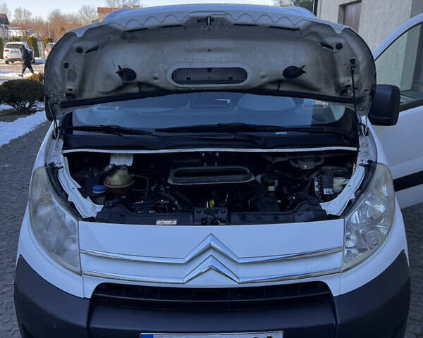 Белый Ситроен Jumpy, объемом двигателя 2 л и пробегом 341 тыс. км за 5399 $, фото 28 на Automoto.ua