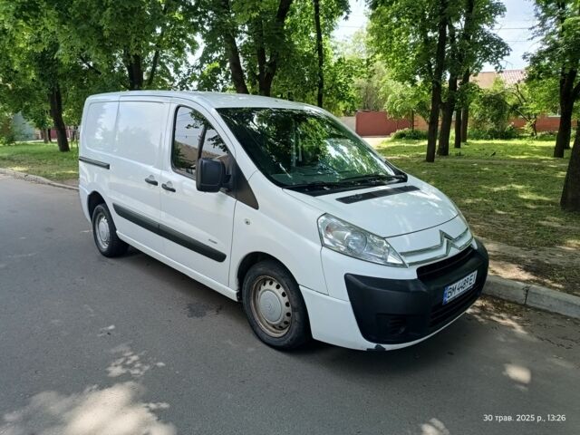 Белый Ситроен Jumpy, объемом двигателя 2 л и пробегом 230 тыс. км за 3800 $, фото 4 на Automoto.ua
