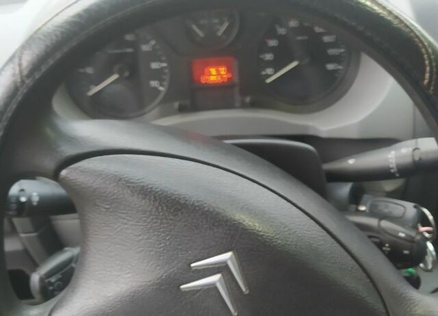 Белый Ситроен Jumpy, объемом двигателя 1.6 л и пробегом 175 тыс. км за 5500 $, фото 1 на Automoto.ua