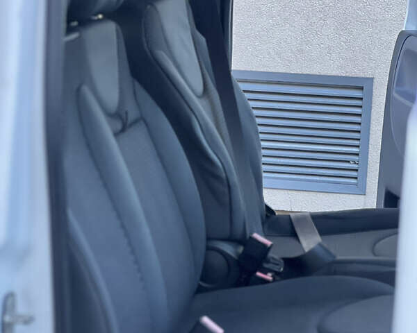 Белый Ситроен Jumpy, объемом двигателя 2 л и пробегом 341 тыс. км за 5399 $, фото 20 на Automoto.ua