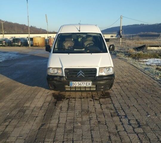 Белый Ситроен Jumpy, объемом двигателя 2 л и пробегом 380 тыс. км за 3800 $, фото 8 на Automoto.ua