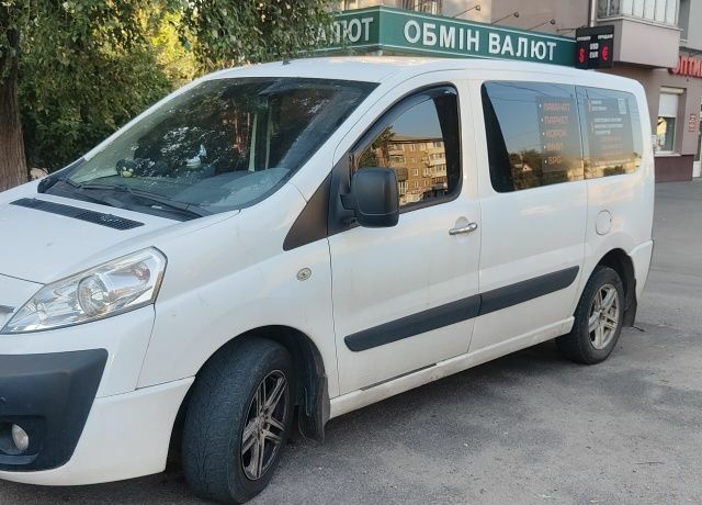 Белый Ситроен Jumpy, объемом двигателя 1.6 л и пробегом 318 тыс. км за 4701 $, фото 1 на Automoto.ua