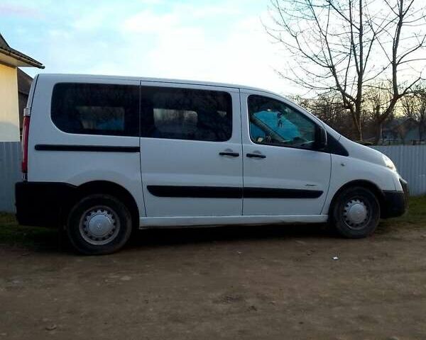 Белый Ситроен Jumpy, объемом двигателя 1.6 л и пробегом 370 тыс. км за 6000 $, фото 1 на Automoto.ua