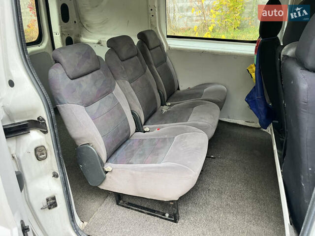 Белый Ситроен Jumpy, объемом двигателя 2 л и пробегом 305 тыс. км за 5100 $, фото 16 на Automoto.ua