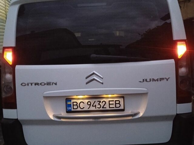 Белый Ситроен Jumpy, объемом двигателя 1.56 л и пробегом 234 тыс. км за 6300 $, фото 2 на Automoto.ua