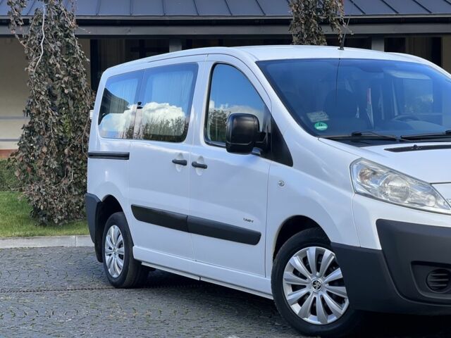 Белый Ситроен Jumpy, объемом двигателя 2 л и пробегом 310 тыс. км за 5300 $, фото 1 на Automoto.ua