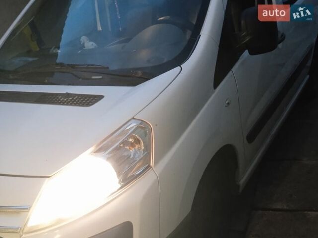 Белый Ситроен Jumpy, объемом двигателя 1.56 л и пробегом 234 тыс. км за 5900 $, фото 7 на Automoto.ua