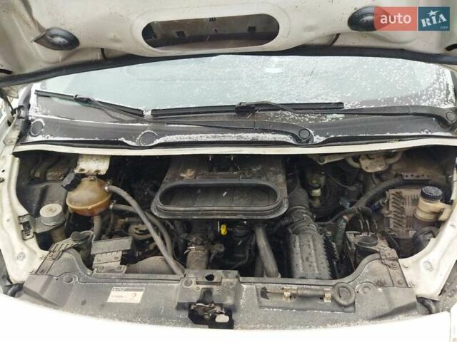 Белый Ситроен Jumpy, объемом двигателя 2 л и пробегом 277 тыс. км за 7300 $, фото 2 на Automoto.ua