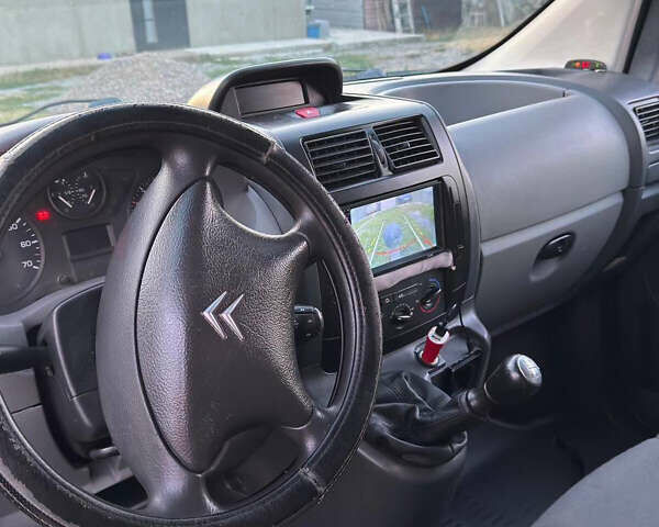 Белый Ситроен Jumpy, объемом двигателя 1.56 л и пробегом 399 тыс. км за 5200 $, фото 8 на Automoto.ua