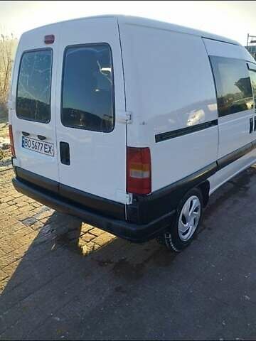 Белый Ситроен Jumpy, объемом двигателя 2 л и пробегом 380 тыс. км за 3800 $, фото 1 на Automoto.ua